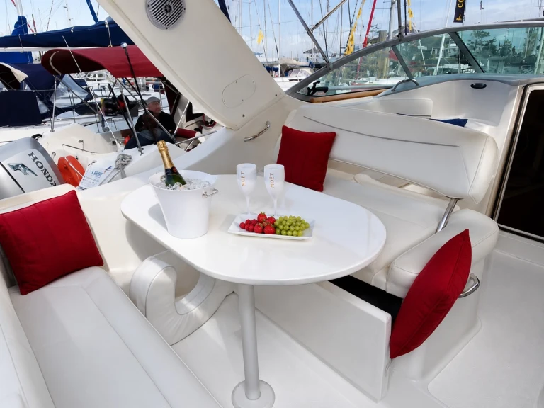 Bootsverleih Bayliner Bayliner 285 Cruiser Cannes Samboat