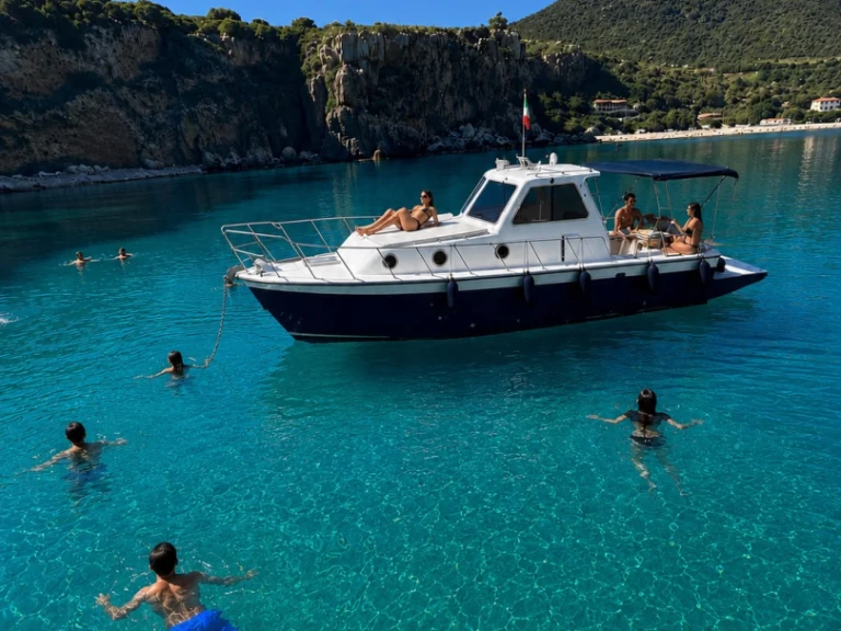 Bootsverleih aztec Crestline Cefalù Samboat