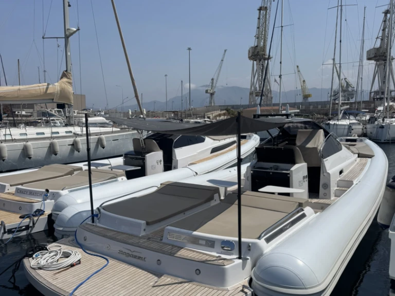 Vermietung Schlauchboot Magazzu mit Führerschein