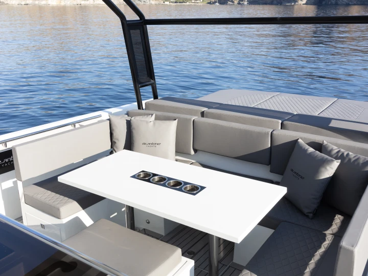 Bootsverleih De Antonio D36 Open Herceg Novi Samboat