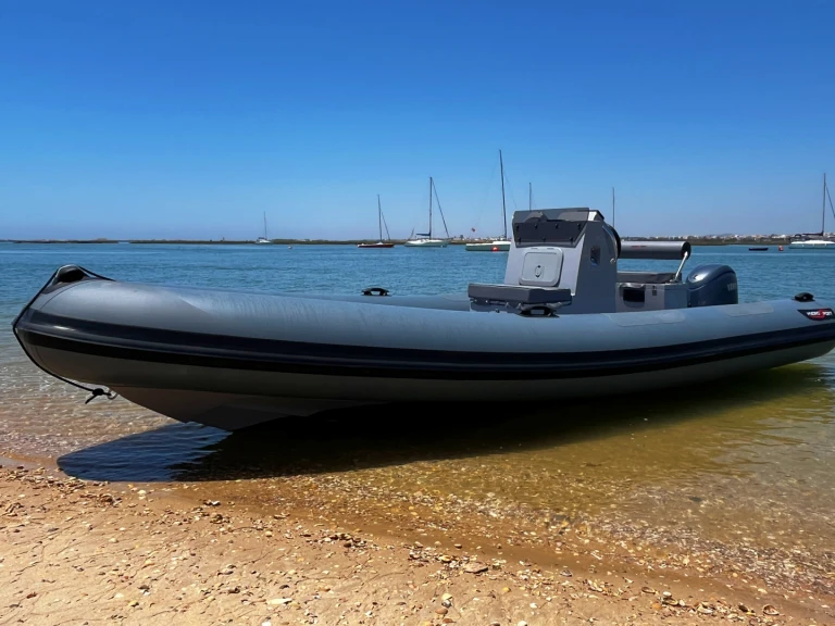 Schlauchboot mieten in Faro zum besten Preis