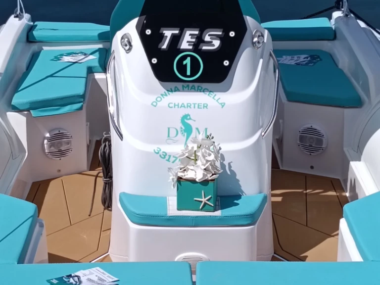 Schlauchboot mit oder ohne Skipper Tes Marine mieten in Pisciotta