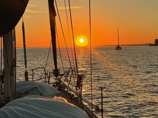 Segelboot mieten in Lissabon - Jeanneau Sun Odyssey 40.3