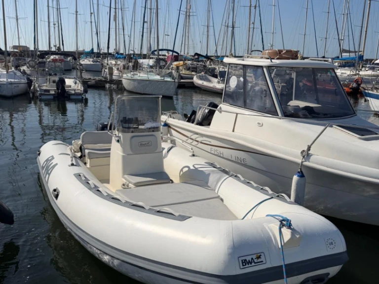 YachtCharter in Cagliari - Bwa Bwa 550 auf SamBoat