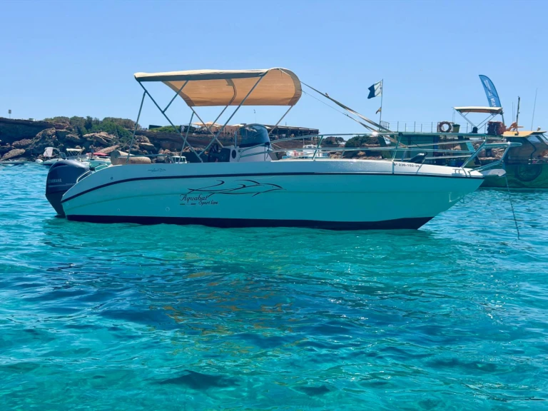 Vermietung Motorboot Aquabat mit Führerschein