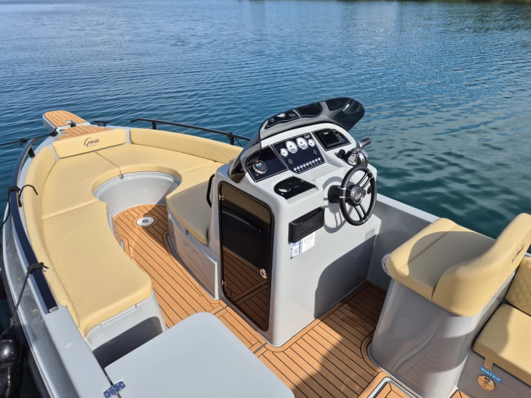 Ein Gaia LIMITED EDITION mieten in Poreč