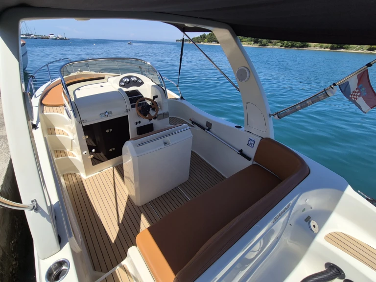 Boot mieten Poreč günstig Flame