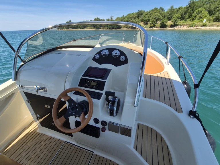Motorboot mieten in Poreč - T.A.MARE Flame
