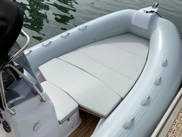 Bootsverleih Capelli Tempest 630 Le Lavandou Samboat