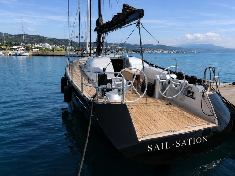 Vermietung Segelboot Sparkman-Stephens mit Führerschein