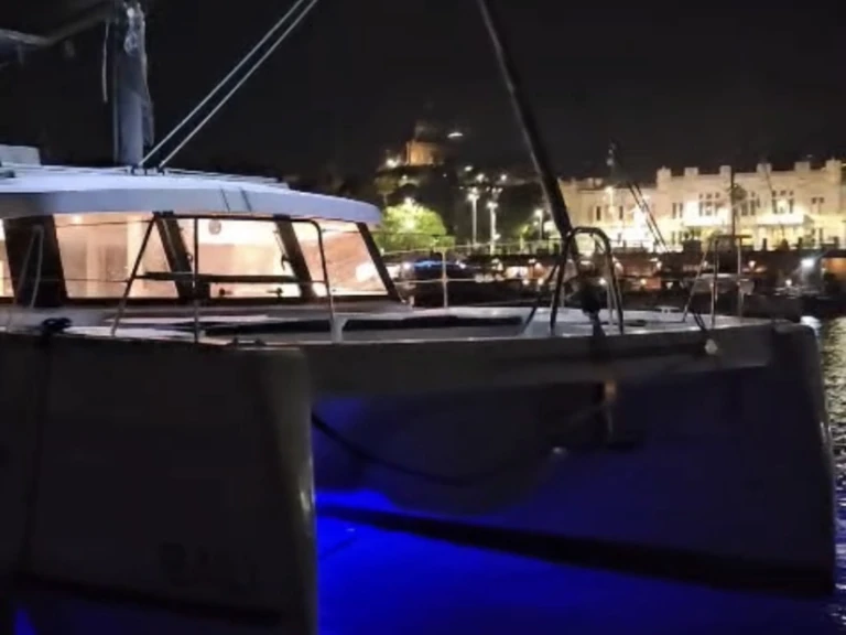 Boot mieten Rimini günstig Bali Catspace MY
