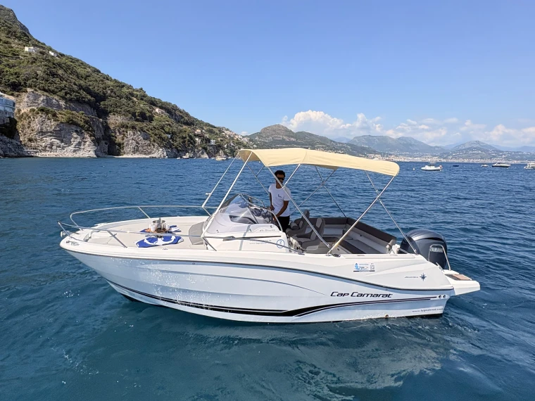 Jeanneau Cap Camarat 6.5 WA Serie 3 mieten Porto di Amalfi Marina Coppola