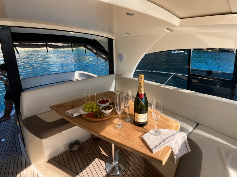 YachtCharter in Toulon - Jeanneau Prestige 440 S auf SamBoat