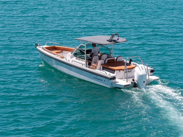 Boot mieten Split günstig Axopar 28 T-Top