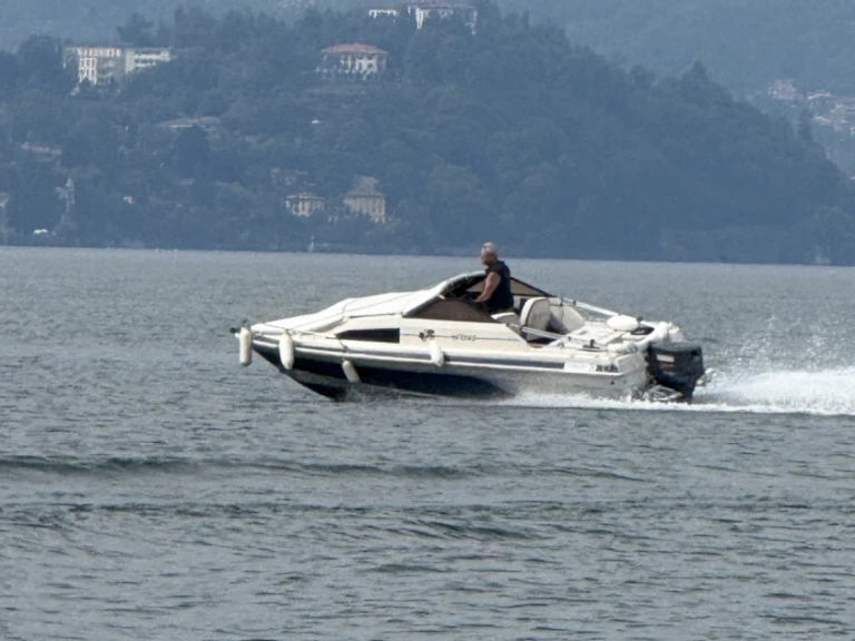 A HELLAS Hermes  mieten Stresa