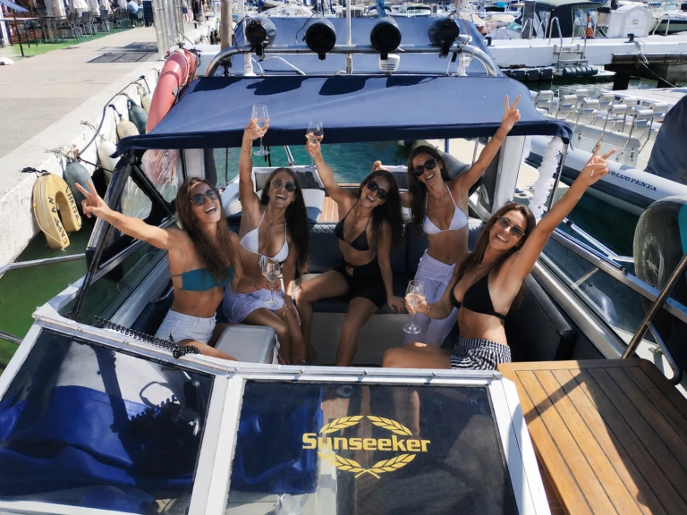 Ein Sunseeker Portofino mieten in Fuengirola