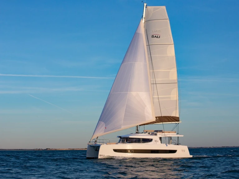 Katamaran mit oder ohne Skipper Bali mieten in Ibiza Town