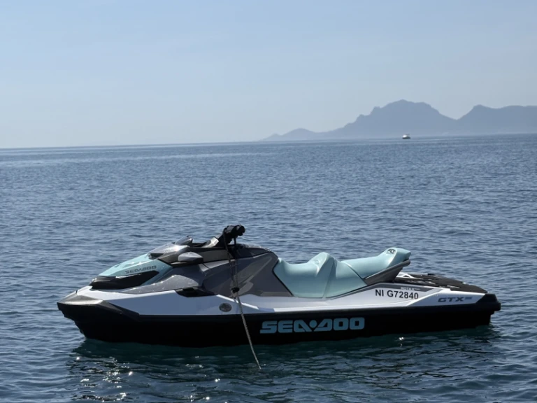 Jetski mieten in Antibes zum besten Preis