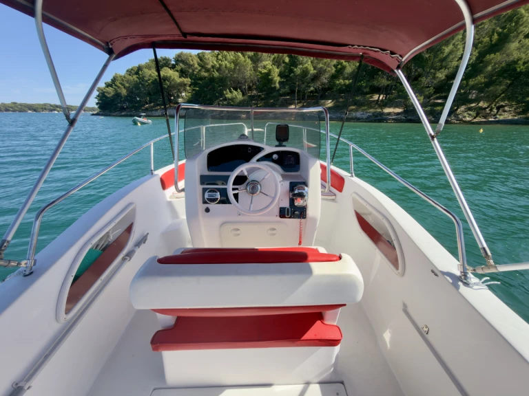 Motorboot mieten in Medulin zum besten Preis