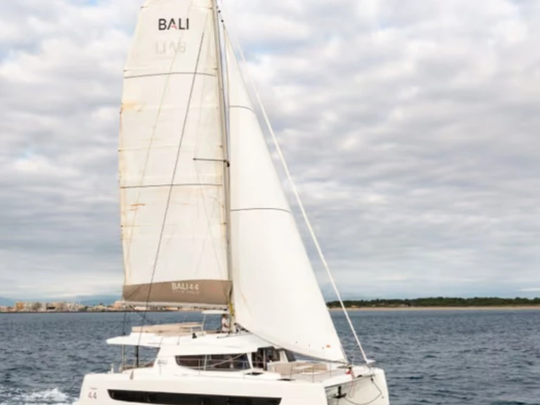 Bootsverleih Bali Bali 4.4 Airlie Beach Samboat
