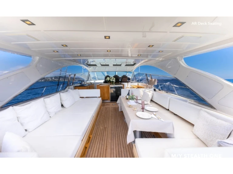 Vermietung Yacht Overmarine S.p.a mit Führerschein