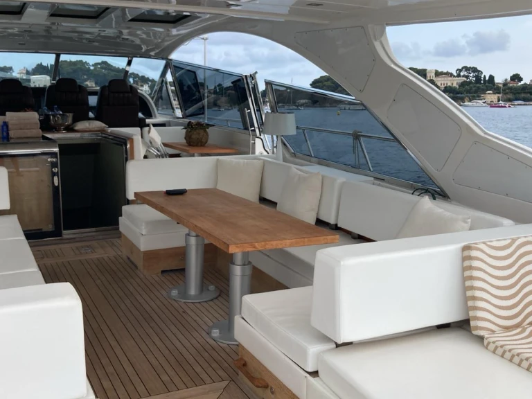 YachtCharter in Cannes - Overmarine S.p.a mangusta 80 auf SamBoat