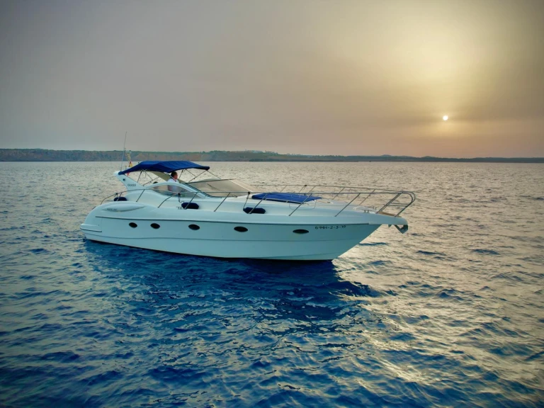 Ein Gobbi Atlantis 425 SC mieten in Mahon Port