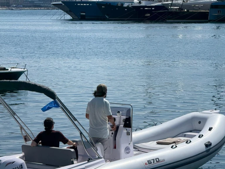 Vermietung Schlauchboot Selva mit Führerschein