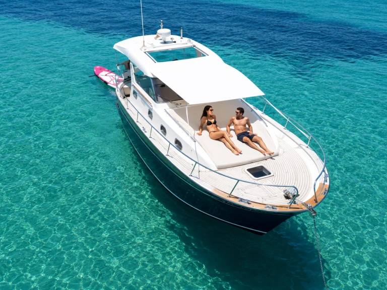 Ein Apreamare 100 comfort mieten in Mahon Port