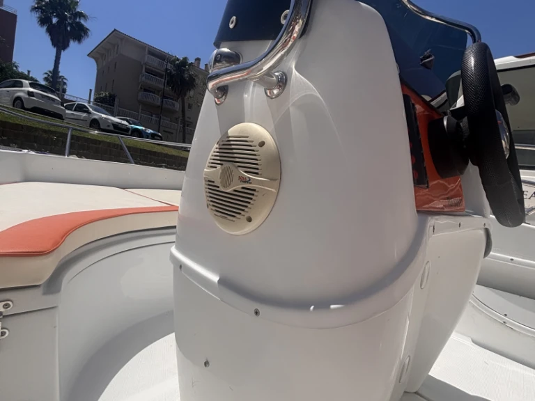 Ein Sans Permis Marino 500 mieten in Port Fréjus