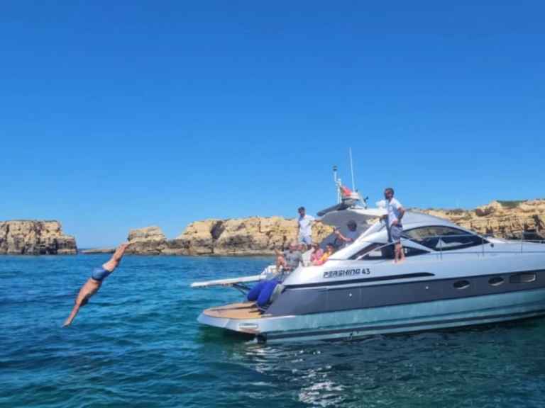 Pershing Pershing 43 HT mieten Albufeira