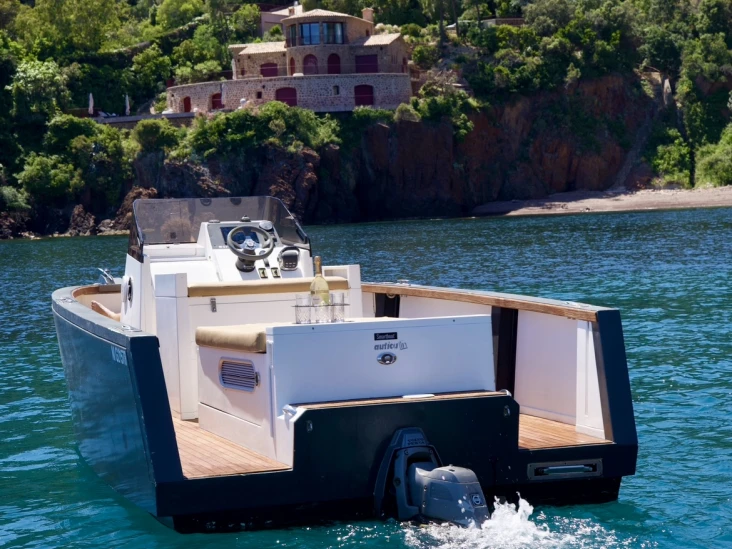 Ein Smartboat Smartboat 23 mieten in Port de Cannes Marina