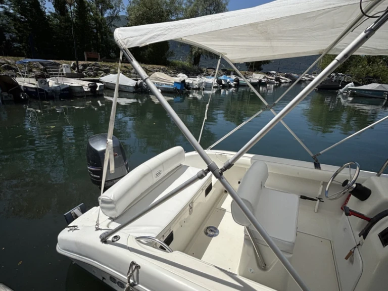 Motorboot mit oder ohne Skipper Sessa Marine mieten in Aix-les-Bains
