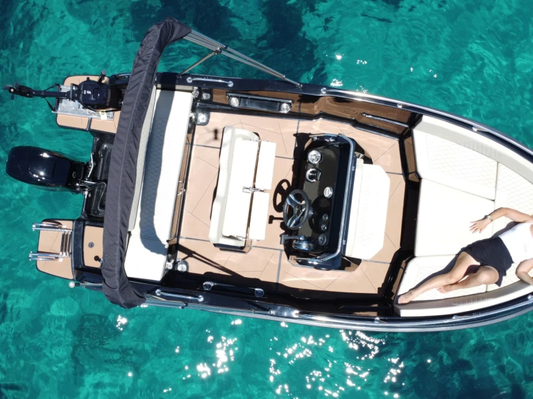 Motorboot mit oder ohne Skipper Nireus mieten in Mykonos (City)