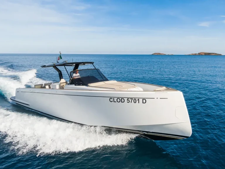 Yacht mit oder ohne Skipper Pardo Yachts mieten in Juan-les-Pins