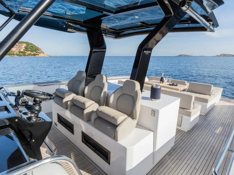 YachtCharter in Juan-les-Pins - Pardo Yachts Pardo 43 auf SamBoat