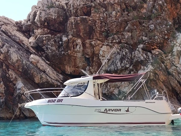 Motorboot mieten in Bar zum besten Preis