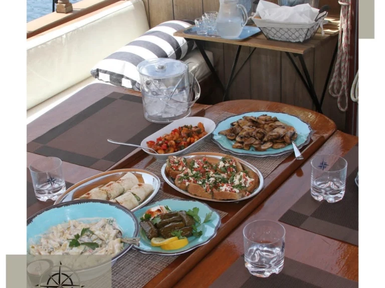 YachtCharter in Perigiali - Traditional Wooden Yacht Virgo auf SamBoat