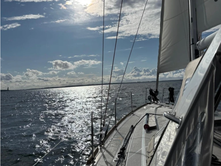 Bénéteau Oceanis 38.1 mieten Heiligenhafen