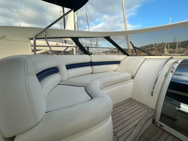 Boot mieten Cannes günstig Princess V50