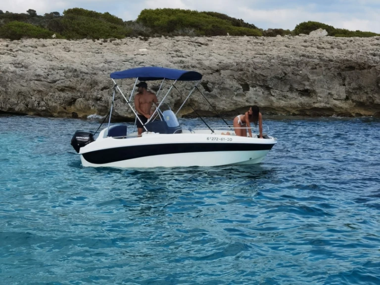 Ein Remus Remus 450 open mieten in Ciutadella de Menorca
