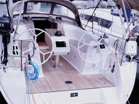 Ein Bavaria Cruiser 34 mieten in Lefkáda