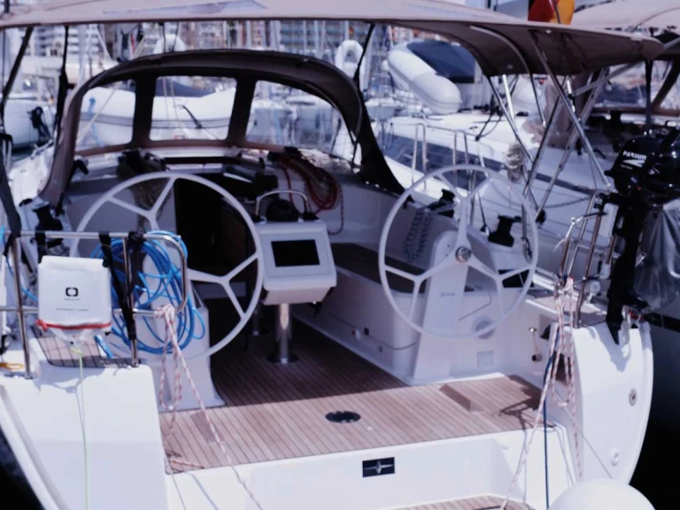Bavaria Cruiser 37 mieten Gouviá