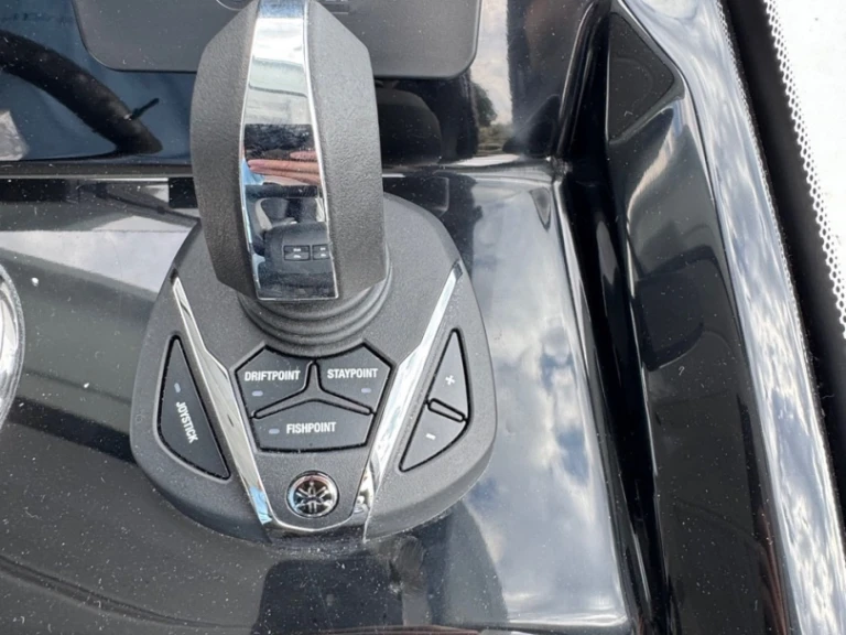 Vermietung Motorboot Jeanneau mit Führerschein