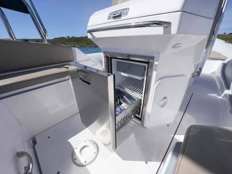 Boot mieten Pula günstig Italboats Predator 700