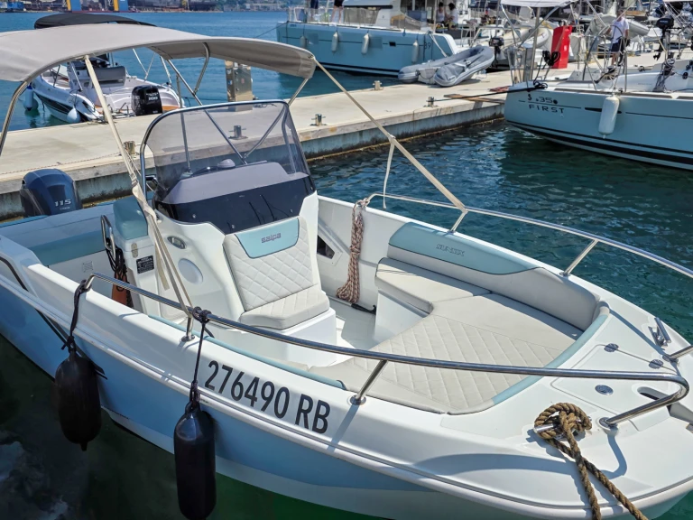 Vermietung Motorboot Salpa mit Führerschein