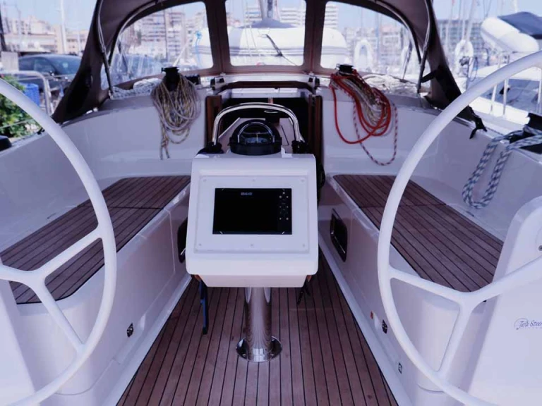 Segelboot mit oder ohne Skipper Bavaria mieten in Gouviá