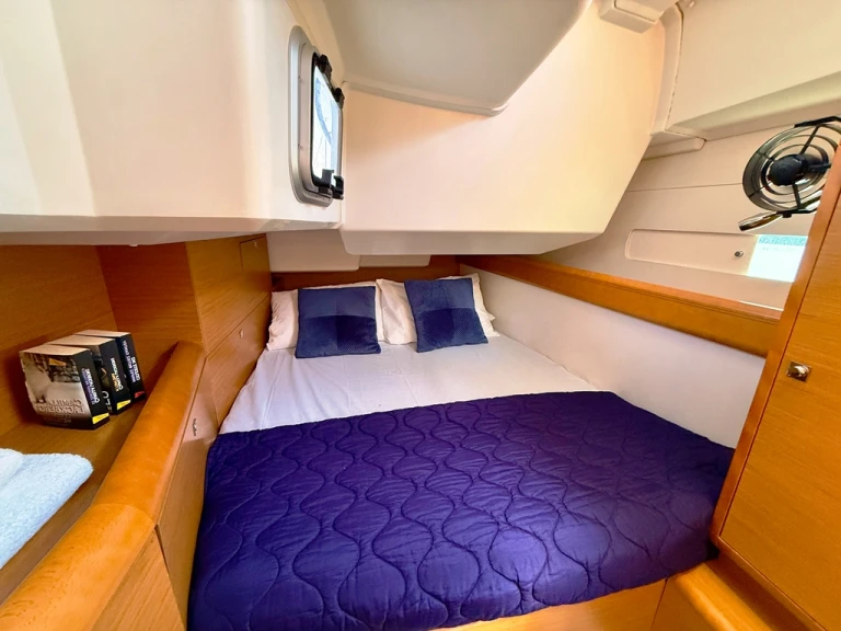 Boot mieten Nidri günstig Sun Odyssey 469