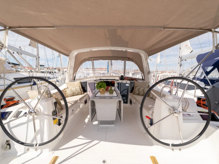 Bootsverleih Bénéteau Oceanis 41.1 Pirovac Samboat