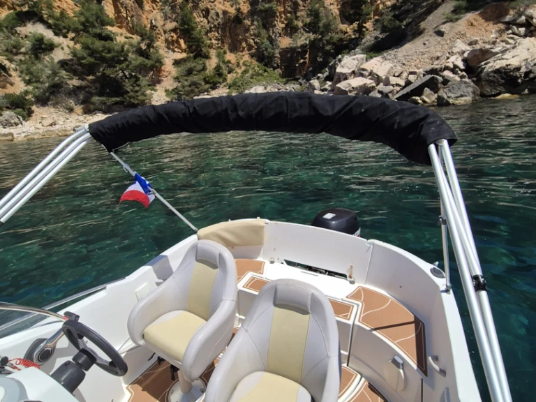Vermietung Motorboot Bénéteau mit Führerschein